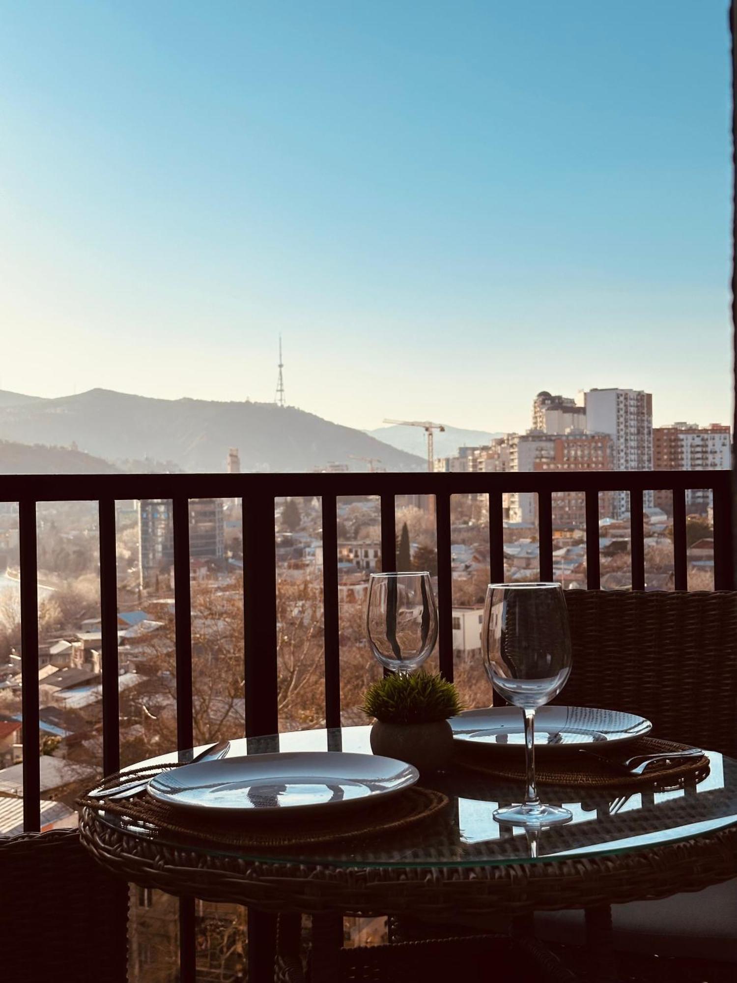 Ferienwohnung Twins Tower Tbilisi Exterior foto